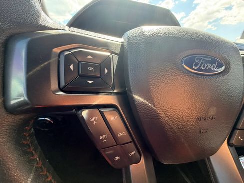 Used 2020 Ford F150 Lariat w/ Equipment Group 502A Luxury AWD/4WD image 14