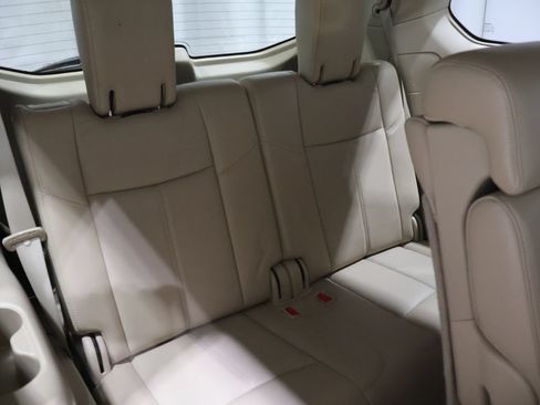 Used 2014 Nissan Pathfinder SL AWD/4WD image 21