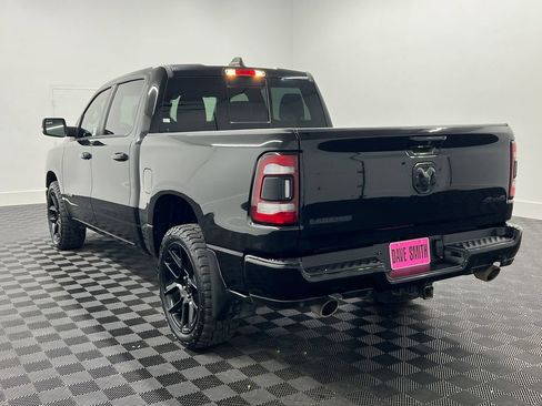 Used 2024 RAM 1500 Laramie AWD/4WD image 3