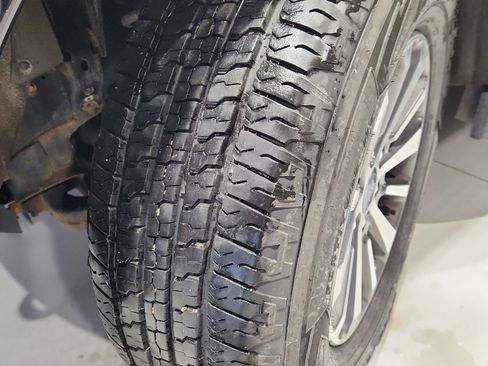 Used 2017 Ford Expedition XLT w/ Equipment Group 201A image 26