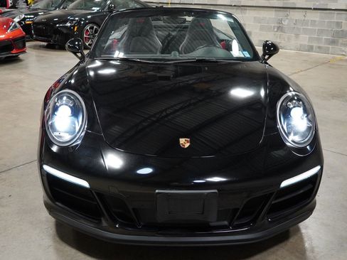 Used 2019 Porsche 911 Carrera 4 GTS image 19
