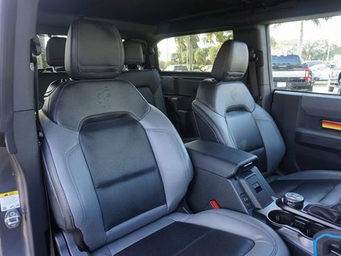 Used 2023 Ford Bronco Black Diamond w/ Sasquatch Package image 2