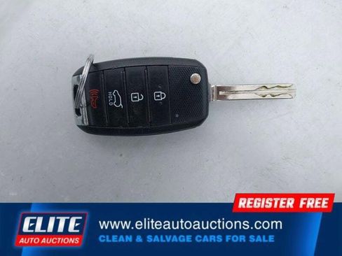 Used 2018 Kia Sportage LX image 21