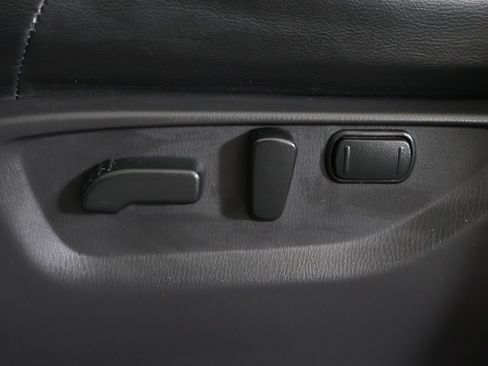 Used 2023 Nissan Armada SL image 37