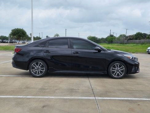 Used 2022 Kia Forte GT-Line w/ GT-Line Technology Package FWD image 4
