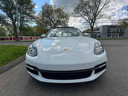 Used 2018 Porsche Panamera 4 AWD/4WD image 2