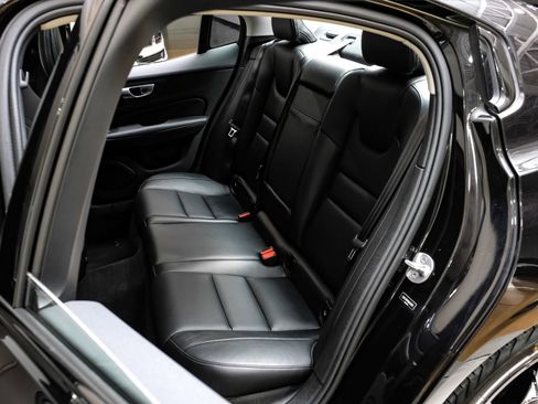 Used 2024 Volvo S60 B5 Core image 43