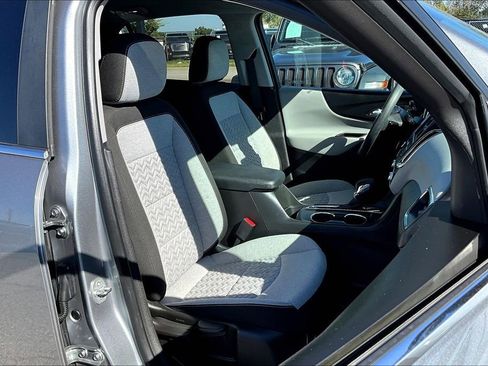 Used 2023 Chevrolet Equinox LT image 10