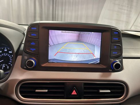Used 2021 Hyundai Kona SE FWD image 16