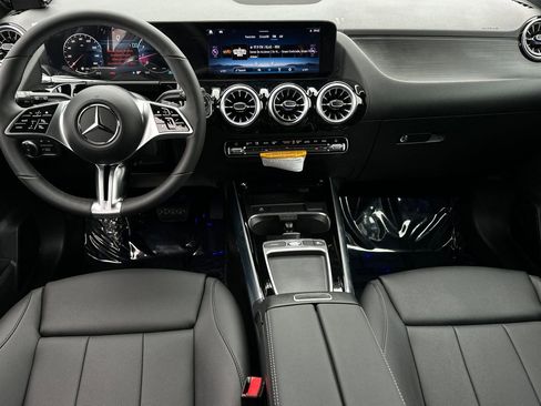 New 2026 Mercedes-Benz GLA 250 4MATIC image 2