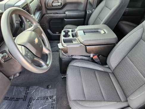 Used 2023 Chevrolet Silverado 1500 Custom image 13