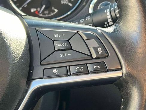 Used 2018 Nissan Rogue Sport SL image 23