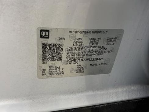 Used 2024 Chevrolet Traverse RS image 32