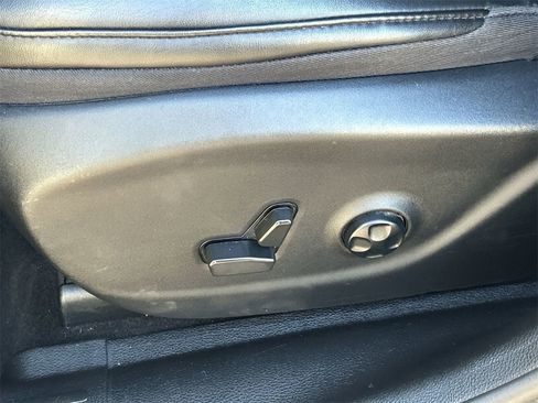 Used 2021 Jeep Cherokee Trailhawk image 17