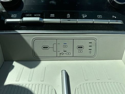 Used 2025 Hyundai Santa Fe SEL image 31