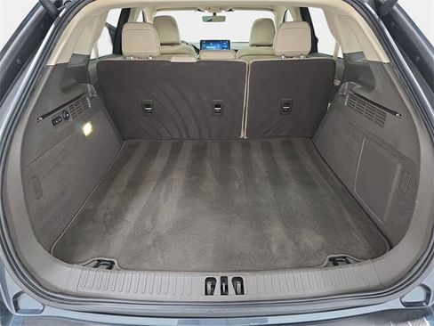 Used 2023 Lincoln Nautilus Reserve w/ Equipment Group 202A image 32