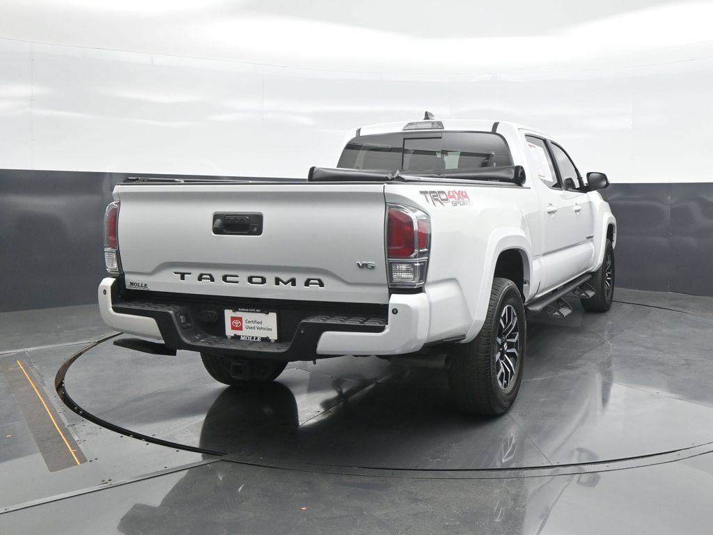 Used 2023 Toyota Tacoma TRD Sport w/ TRD Premium Sport Package AWD/4WD image 6