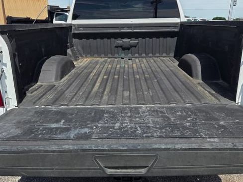 Used 2023 Chevrolet Silverado 2500 LT w/ Convenience Package AWD/4WD image 4