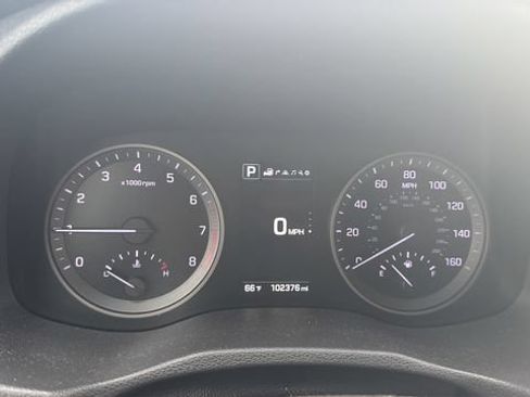Used 2016 Hyundai Tucson Limited w/ Option Group 03 FWD image 12