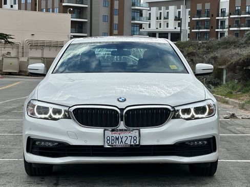 Used 2018 BMW 530e image 10