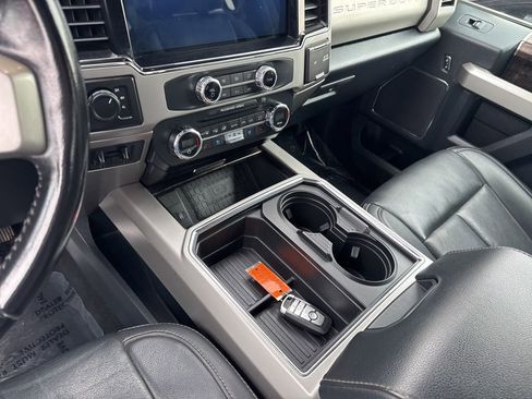 Used 2022 Ford F350 Lariat w/ Lariat Ultimate Package image 14