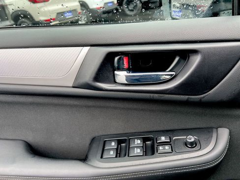 Used 2015 Subaru Outback 2.5i Premium image 19