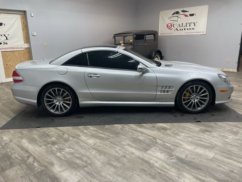 Used 2009 Mercedes-Benz SL 550 image 17