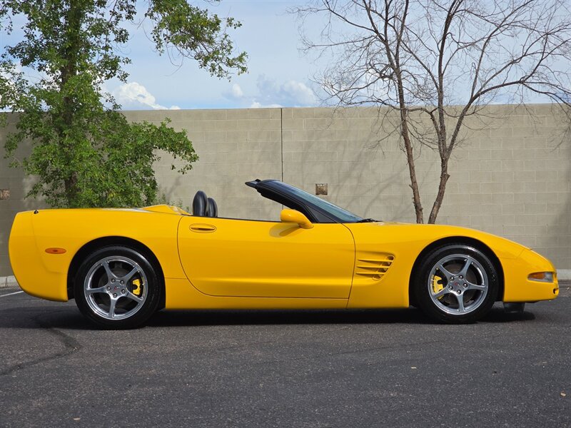 Used 2000 Chevrolet Corvette Convertible w/ Memory Pkg RWD image 14