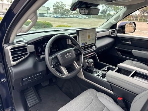 Used 2024 Toyota Tundra Limited image 9
