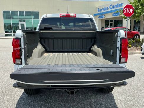Used 2023 Chevrolet Colorado Z71 w/ Z71 Convenience Package 2 AWD/4WD image 22