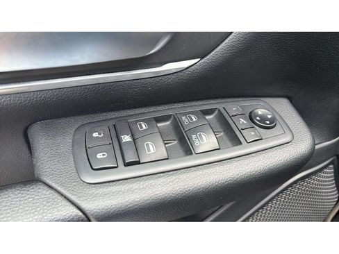 Used 2020 RAM 1500 Big Horn AWD/4WD image 19