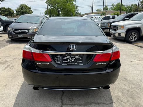 Used 2015 Honda Accord Sport image 6