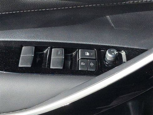 Used 2020 Toyota Corolla XLE w/ Carpet Mat Package (TMS) image 22