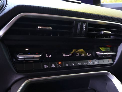 Certified 2025 MAZDA CX-90 3.3 Turbo w/ Select Package image 15