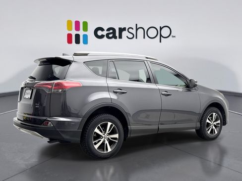 Used 2016 Toyota RAV4 XLE AWD/4WD image 5