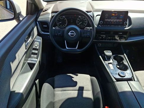 Used 2023 Nissan Rogue SV image 13