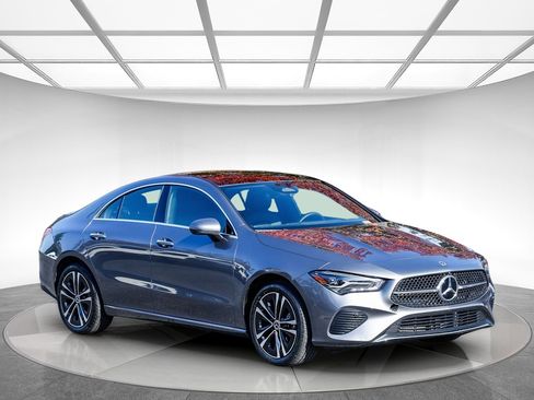 Used 2025 Mercedes-Benz CLA 250 image 5