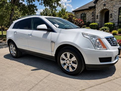 Used 2016 Cadillac SRX Luxury FWD image 1