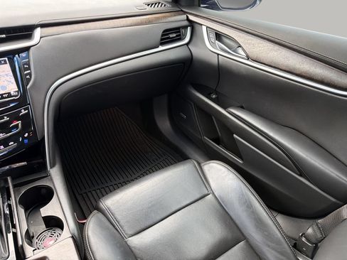 Used 2018 Cadillac XTS Luxury FWD image 14