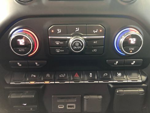 Used 2020 Chevrolet Silverado 1500 LT w/ All-Star Edition image 26