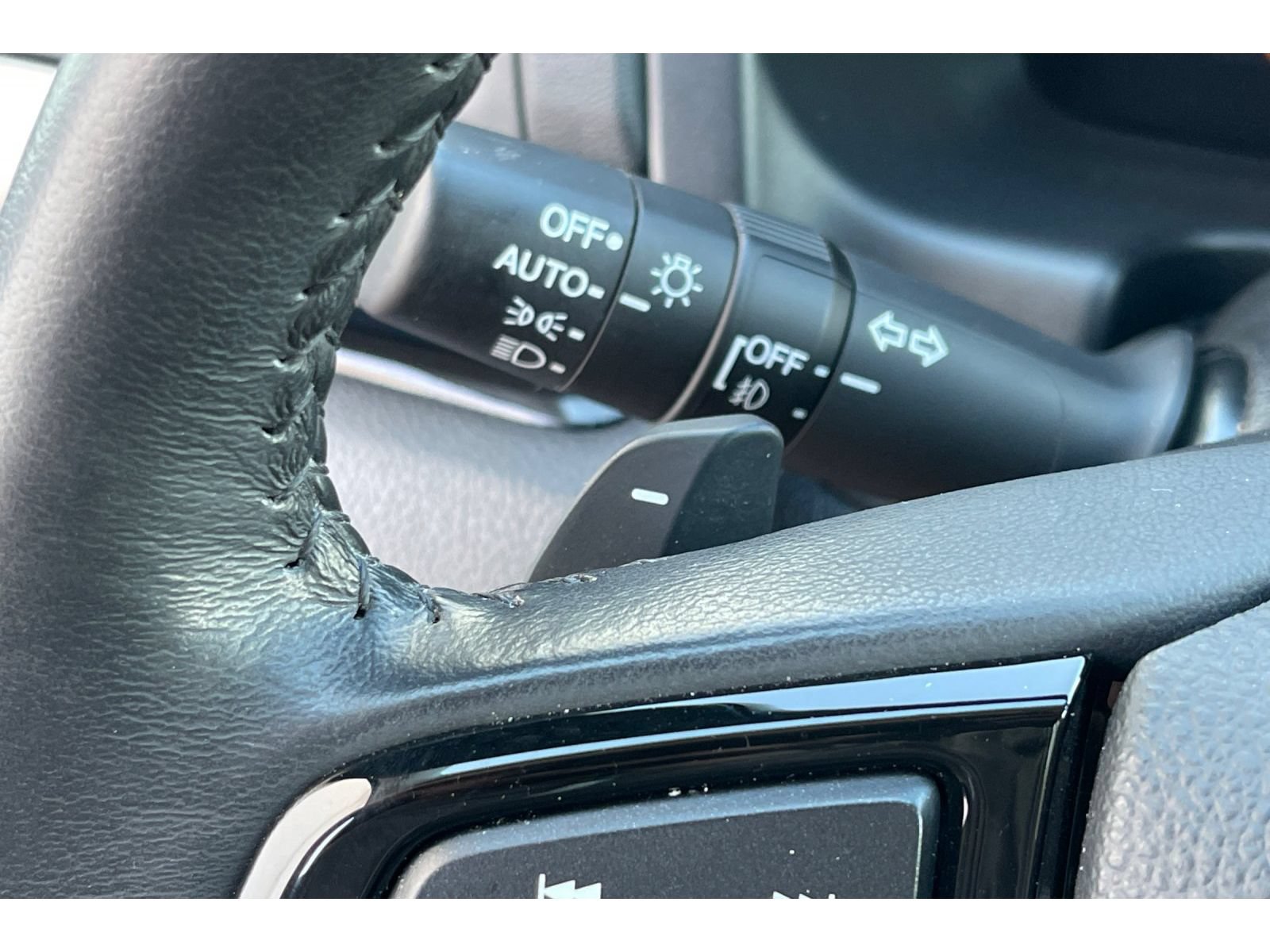 Certified 2025 Honda Odyssey Touring image 37