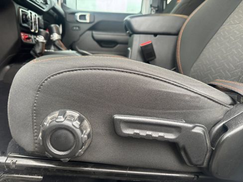 Certified 2022 Jeep Gladiator Mojave w/ Trailer Tow Package image 15