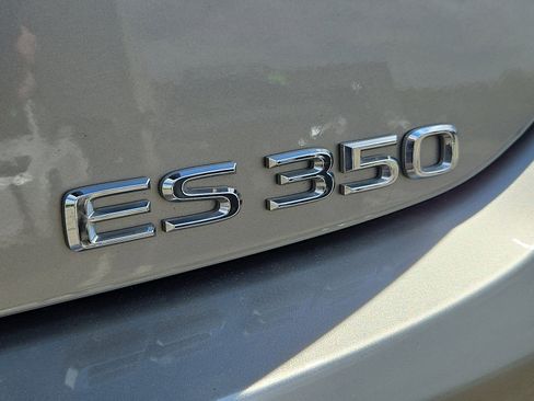 Used 2019 Lexus ES 350 w/ Premium Package FWD image 29