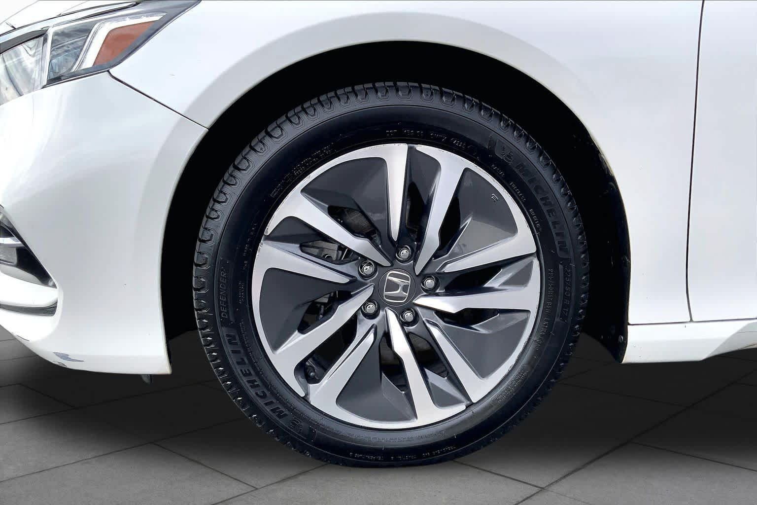 Used 2020 Honda Accord Touring image 10