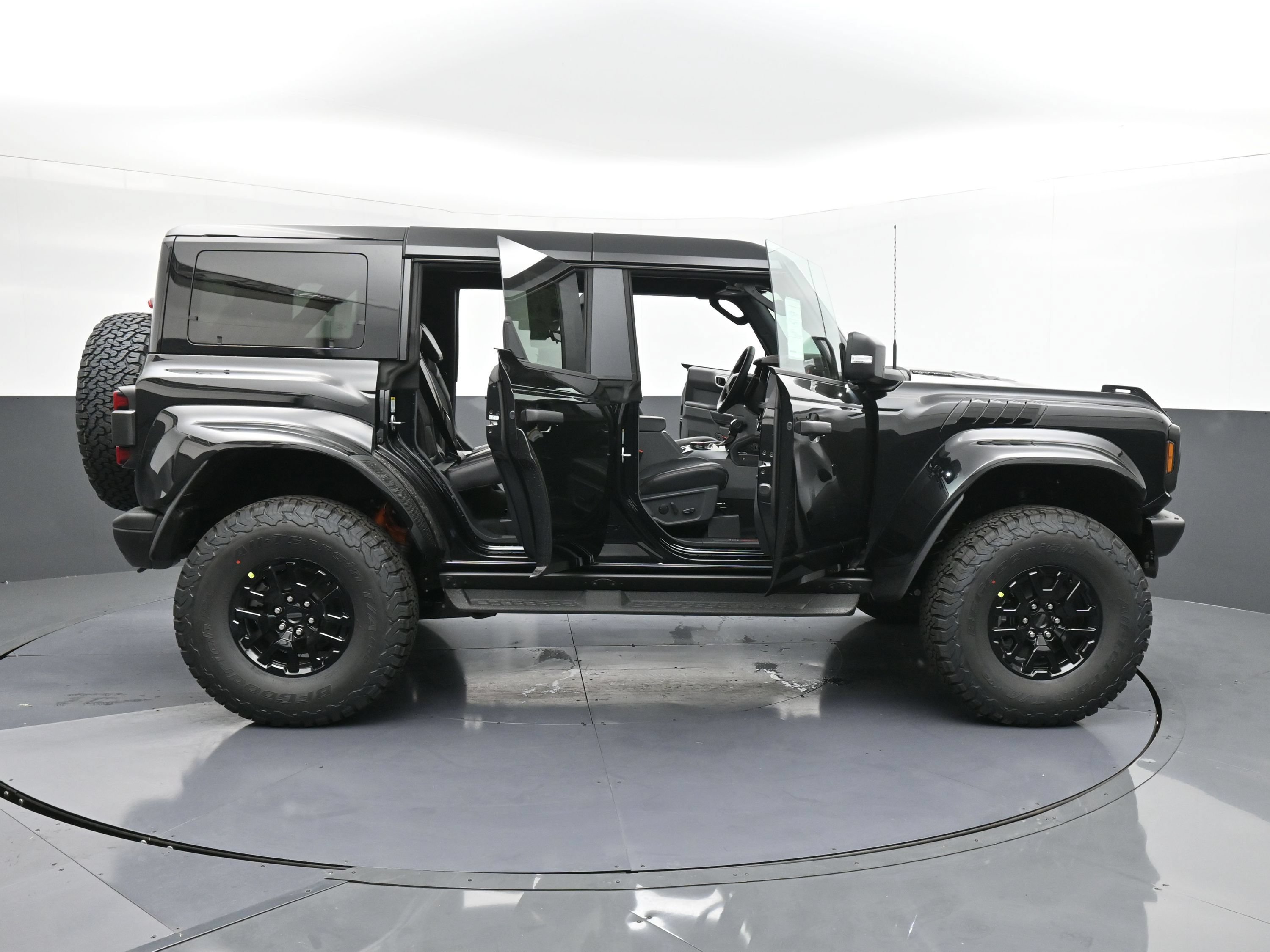 Used 2026 Ford Bronco Raptor AWD/4WD image 26