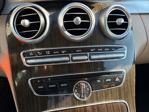 Used 2018 Mercedes-Benz C 300 Sedan image 18