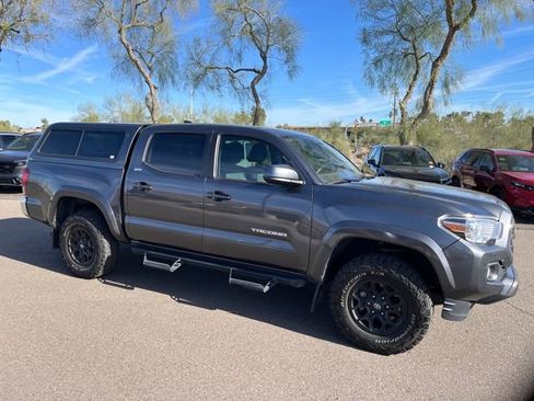 Used 2019 Toyota Tacoma SR5 image 6