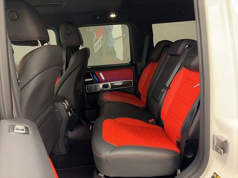 Used 2025 Mercedes-Benz G 550 image 16