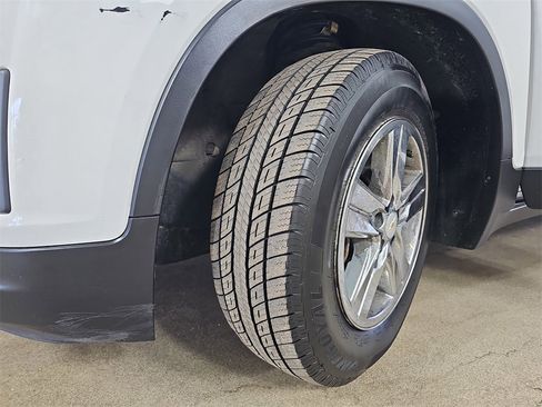 Certified 2016 Chevrolet Trax LT image 37