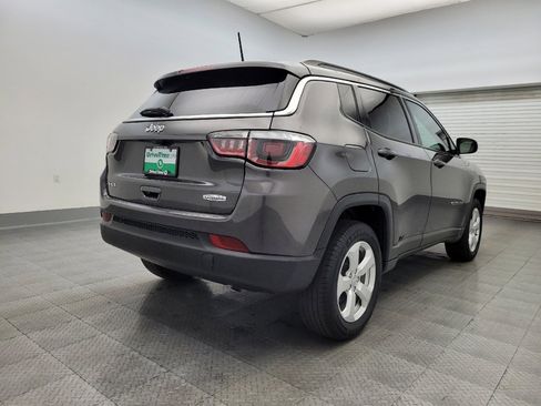 Used 2018 Jeep Compass Latitude AWD/4WD image 9